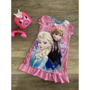 Disney Princess  Elsa Nightgown For Girls Size 6 ( With Flaw)